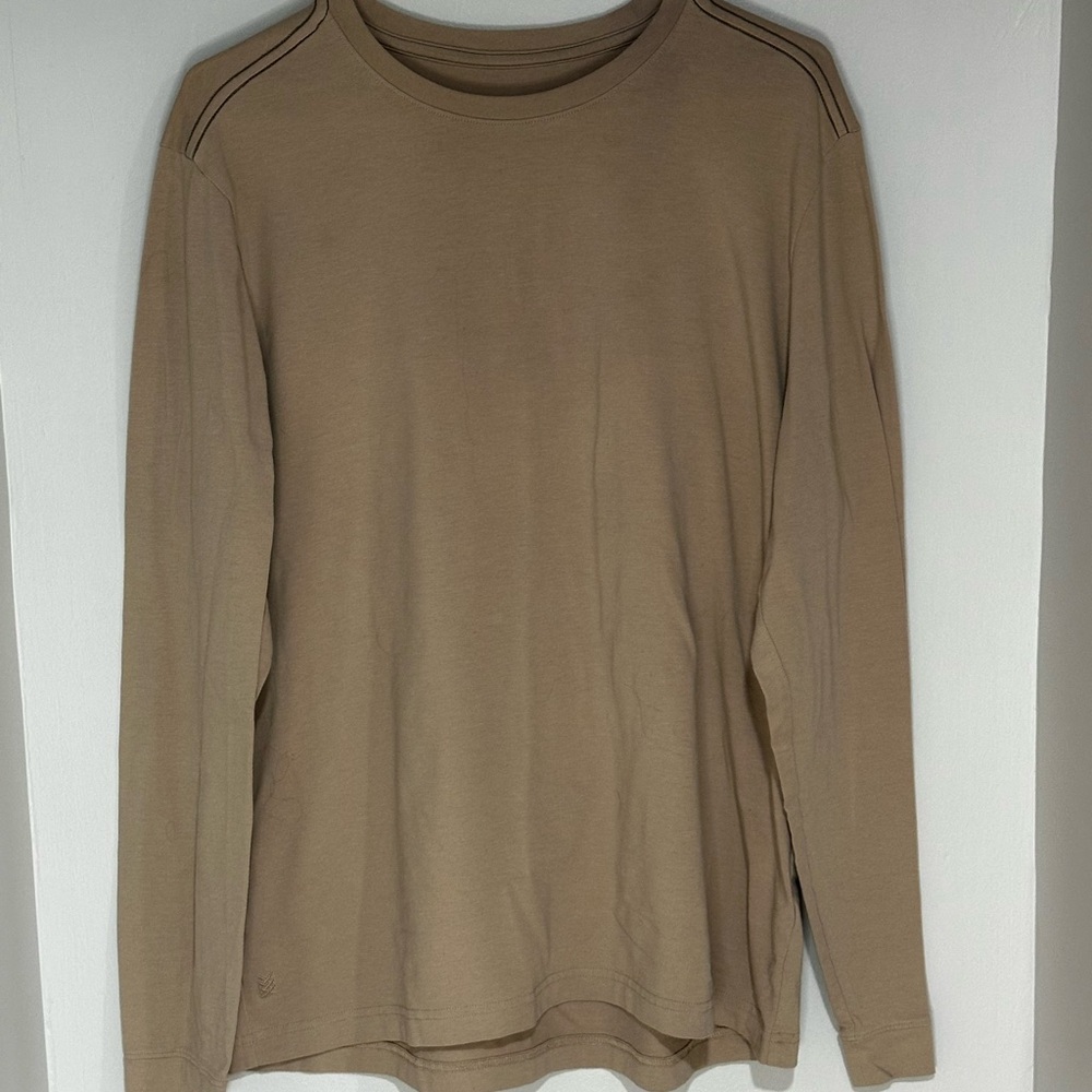 RHONE Men's Beige Long Sleeve Tee. Size L.